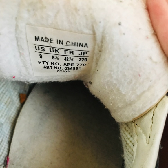 SOLD - Gray White Suede Gazelle Adidas Women 9 - Picture 7 of 8